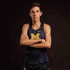 Meet your Posher, Devin